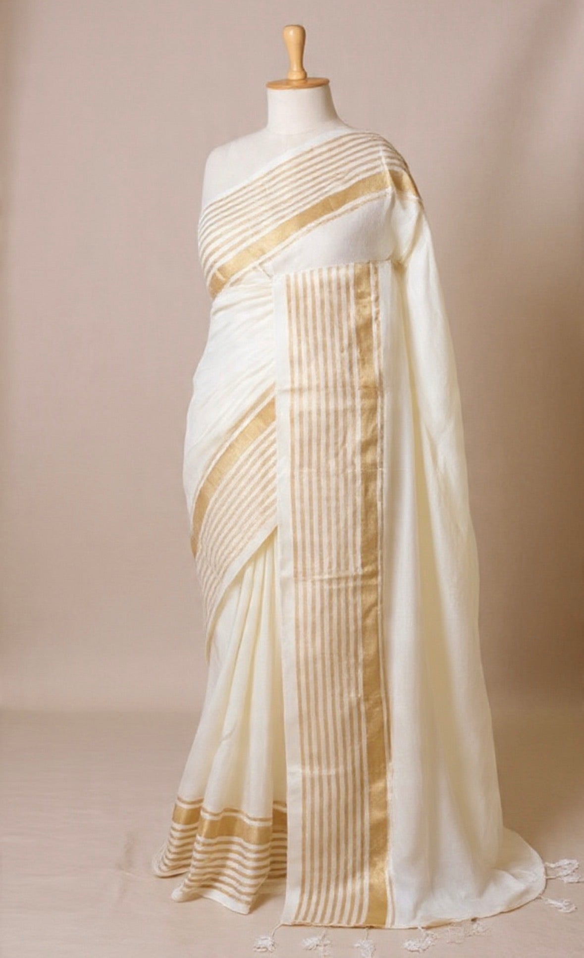 Soft Mul Cotton - Traditional Gold Border